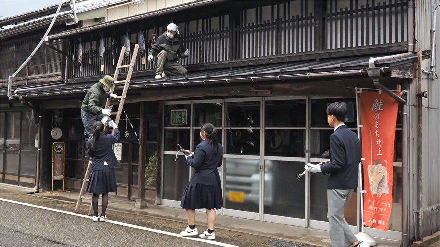 %e9%ae%ad%e3%82%92%e6%89%8b%e6%b8%a1%e3%81%99%e6%9d%b1%e4%b8%ad%e7%94%9f1