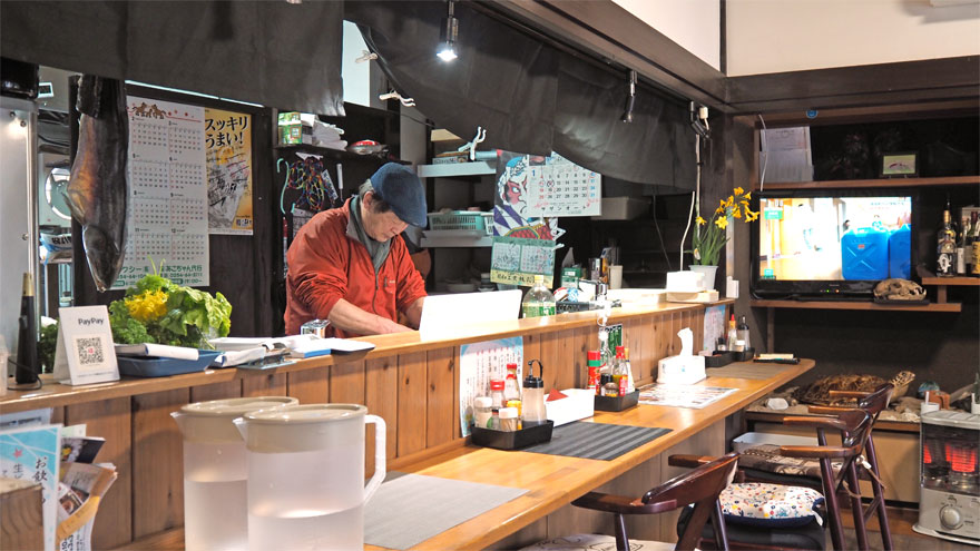 %e5%86%85%e8%a6%b3_%e3%82%ab%e3%82%a6%e3%83%b3%e3%82%bf%e3%83%bc%e3%81%a8%e9%a0%88%e8%b2%9d%e3%81%95%e3%82%93